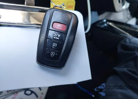 2018 Toyota Prius Prime Plus from USA, damaged, VIN JTDKARFP4J3103873